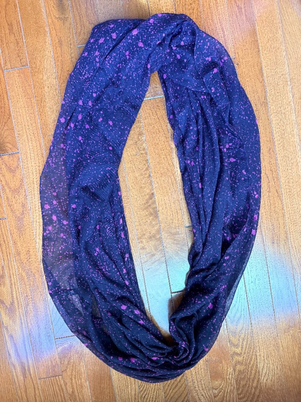 navy blue/pink circle scarf